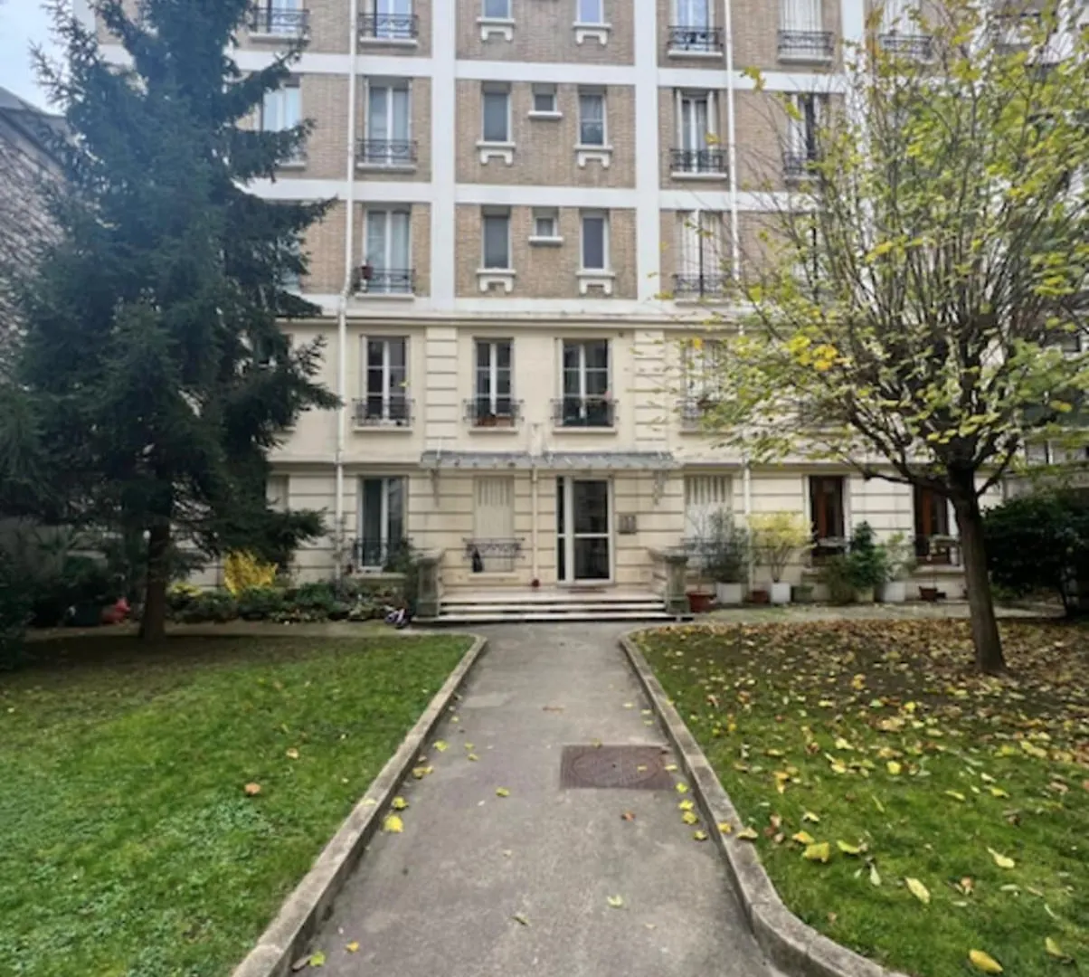 Apartment Lovely Spacious Cocoon In Paris