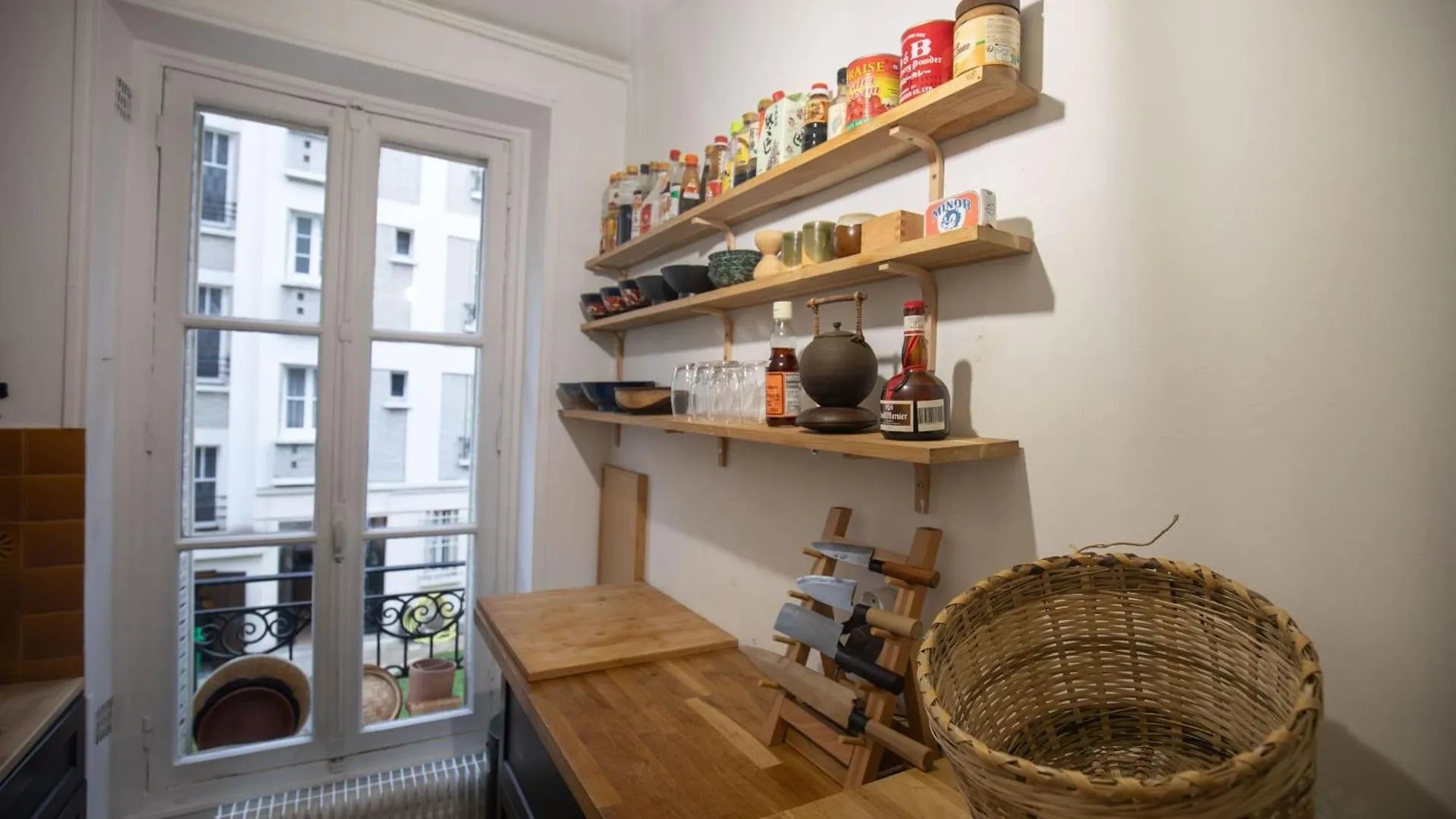 Lovely Spacious Cocoon In Διαμέρισμα Παρίσι